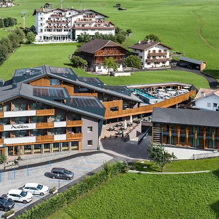 קאסטלרוטו Hotel Alpenroyal מראה חיצוני תמונה