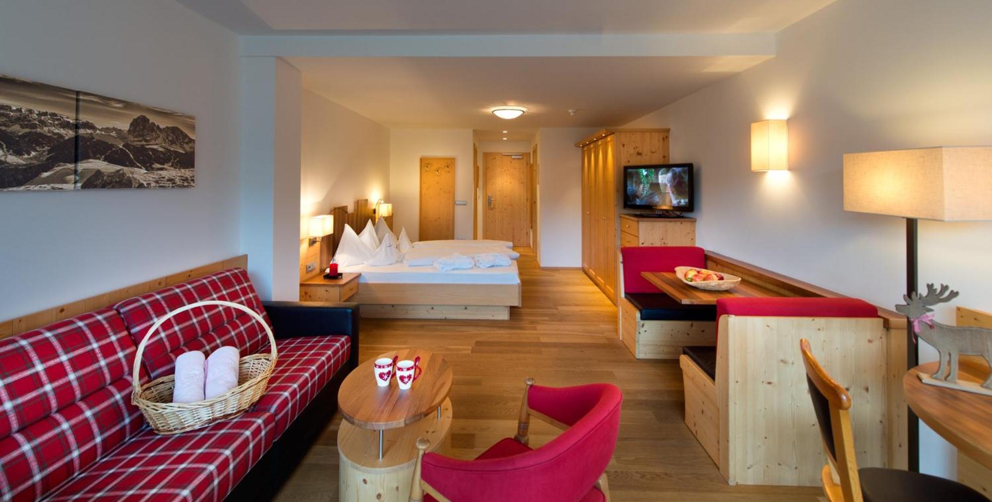 קאסטלרוטו Hotel Alpenroyal מראה חיצוני תמונה