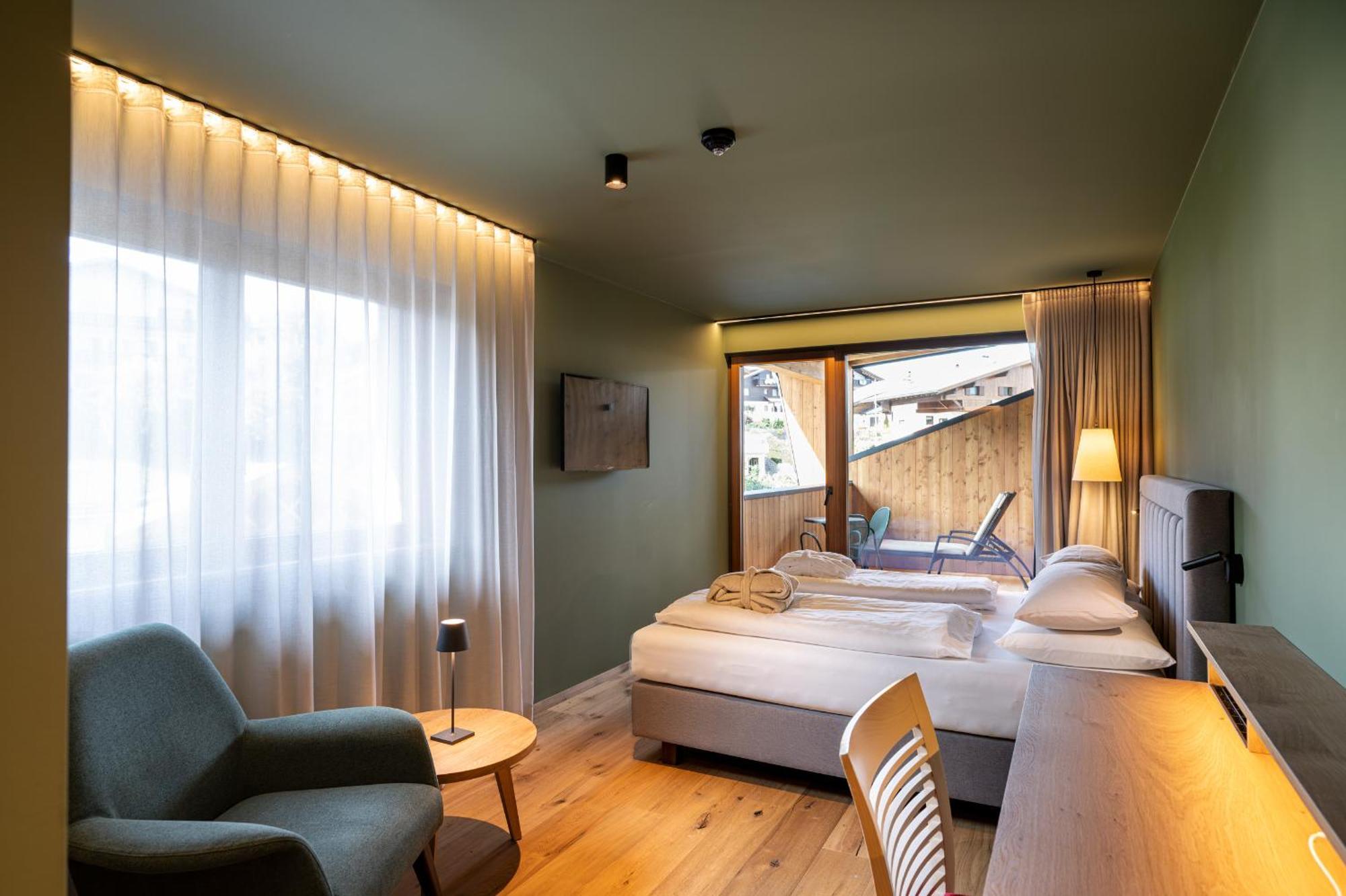 קאסטלרוטו Hotel Alpenroyal מראה חיצוני תמונה
