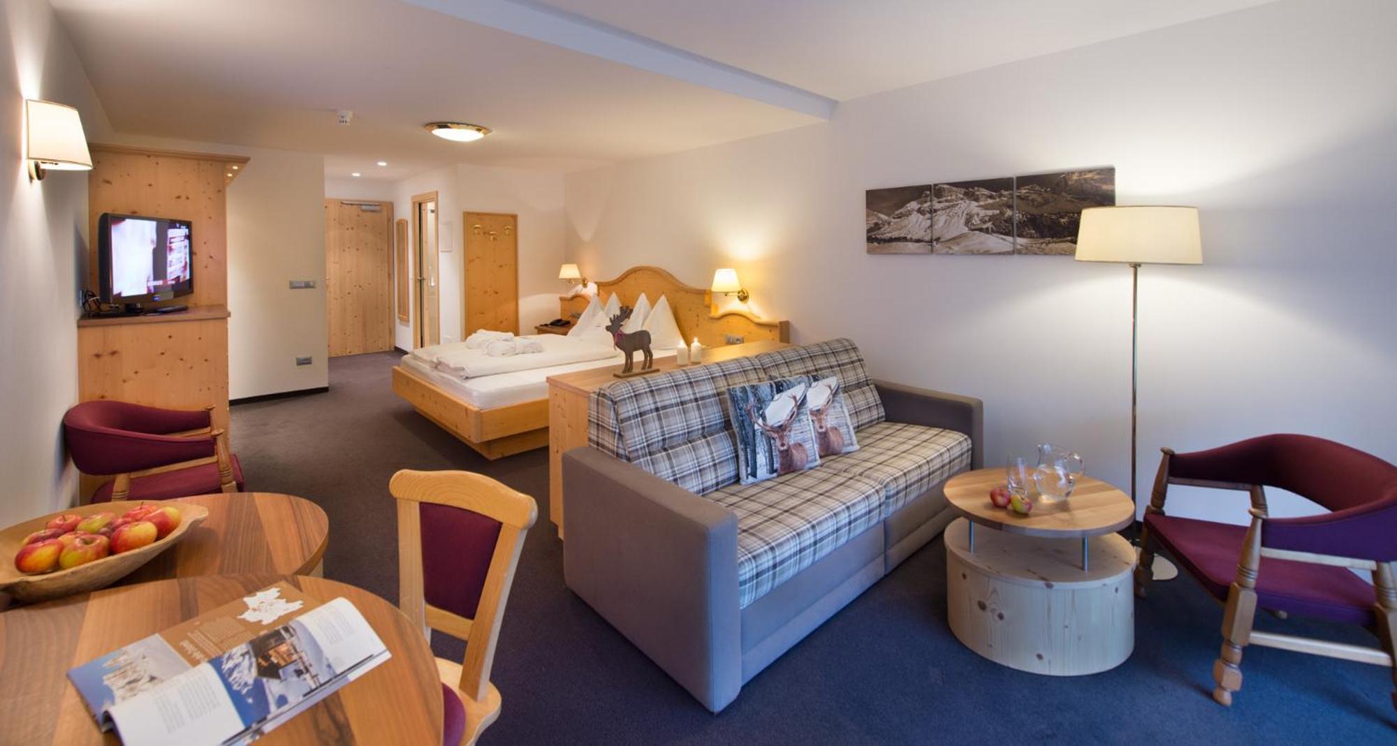קאסטלרוטו Hotel Alpenroyal מראה חיצוני תמונה